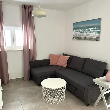 Olive Place 2 Apartment