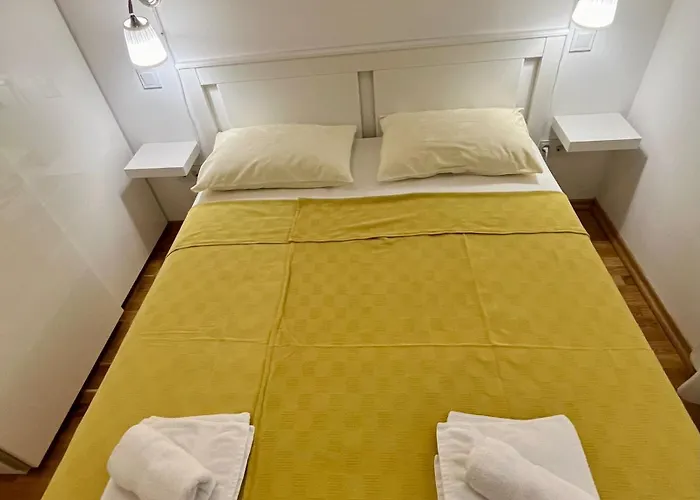 Olive Place 2 טיסנו